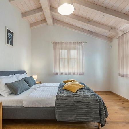 Villa-Osmium Smoljanci Εξωτερικό φωτογραφία