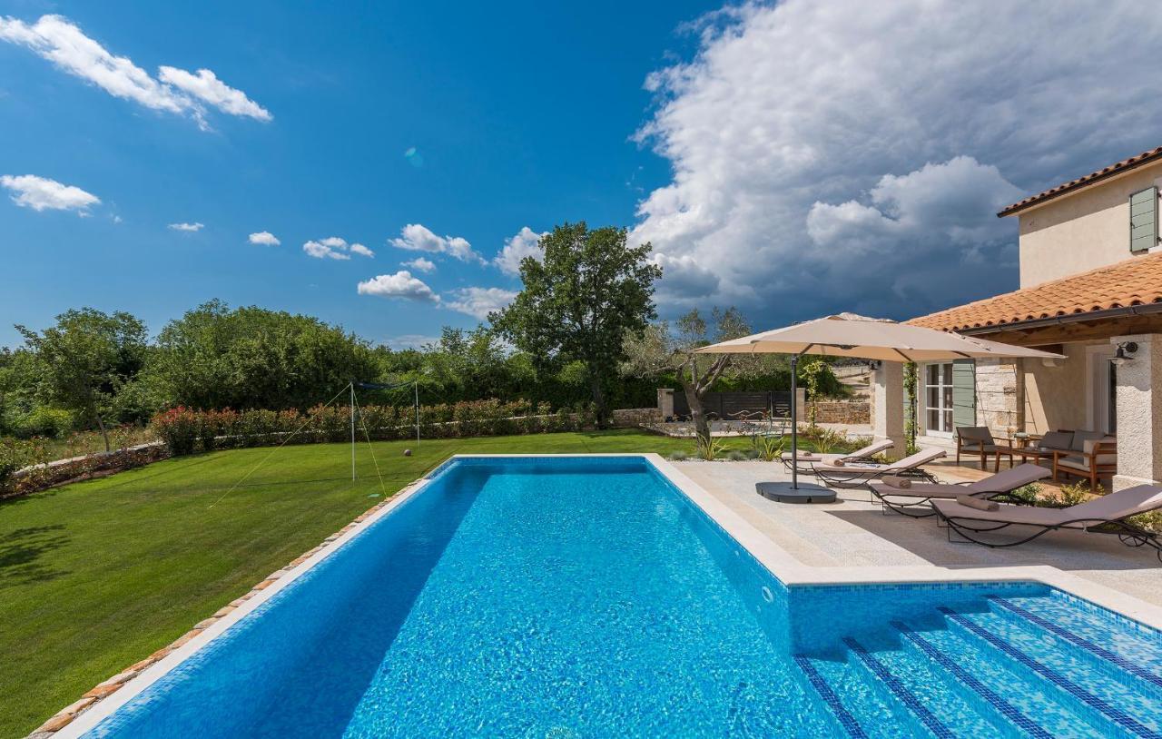 Villa-Osmium Smoljanci Εξωτερικό φωτογραφία