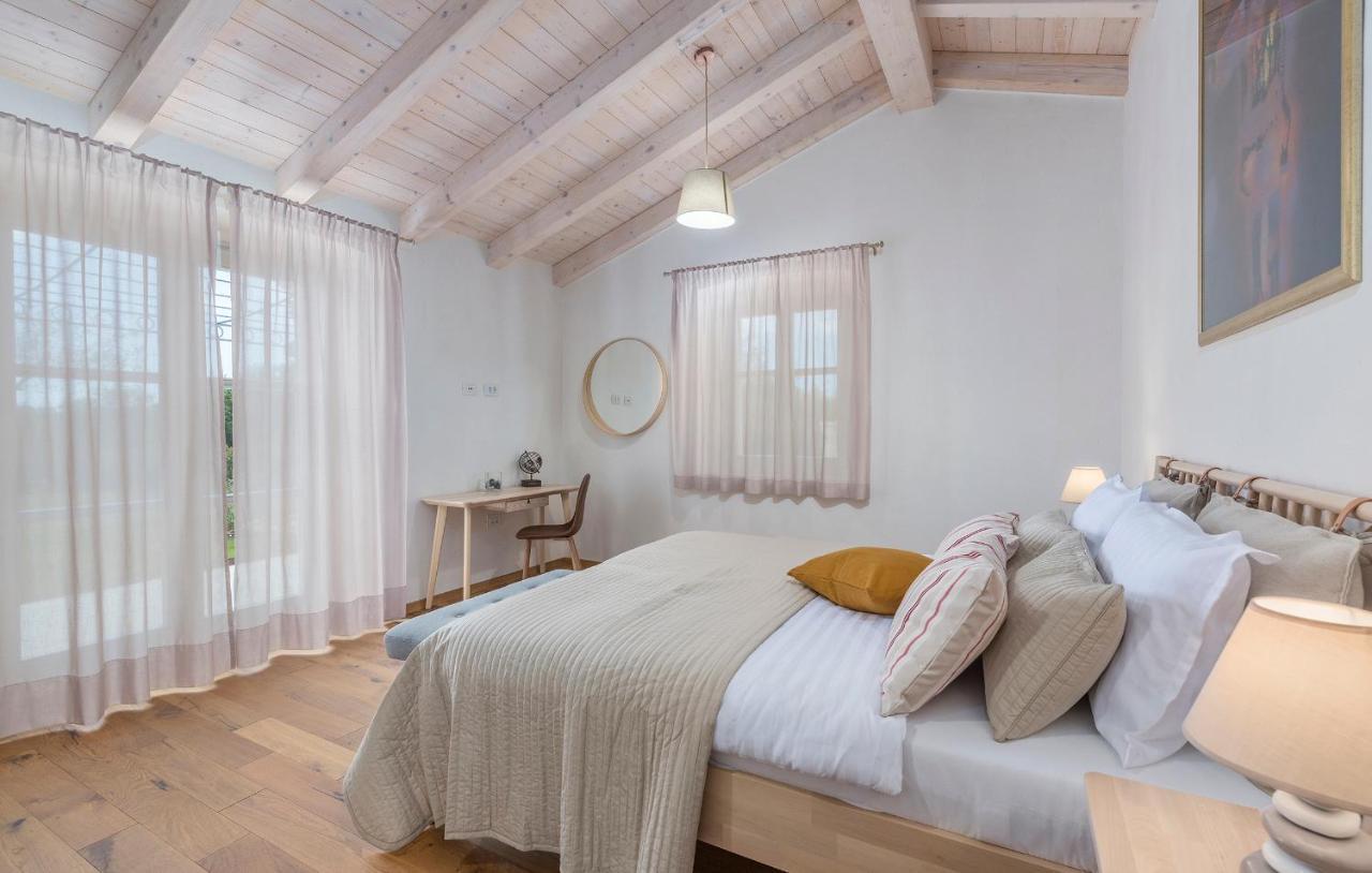 Villa-Osmium Smoljanci Εξωτερικό φωτογραφία