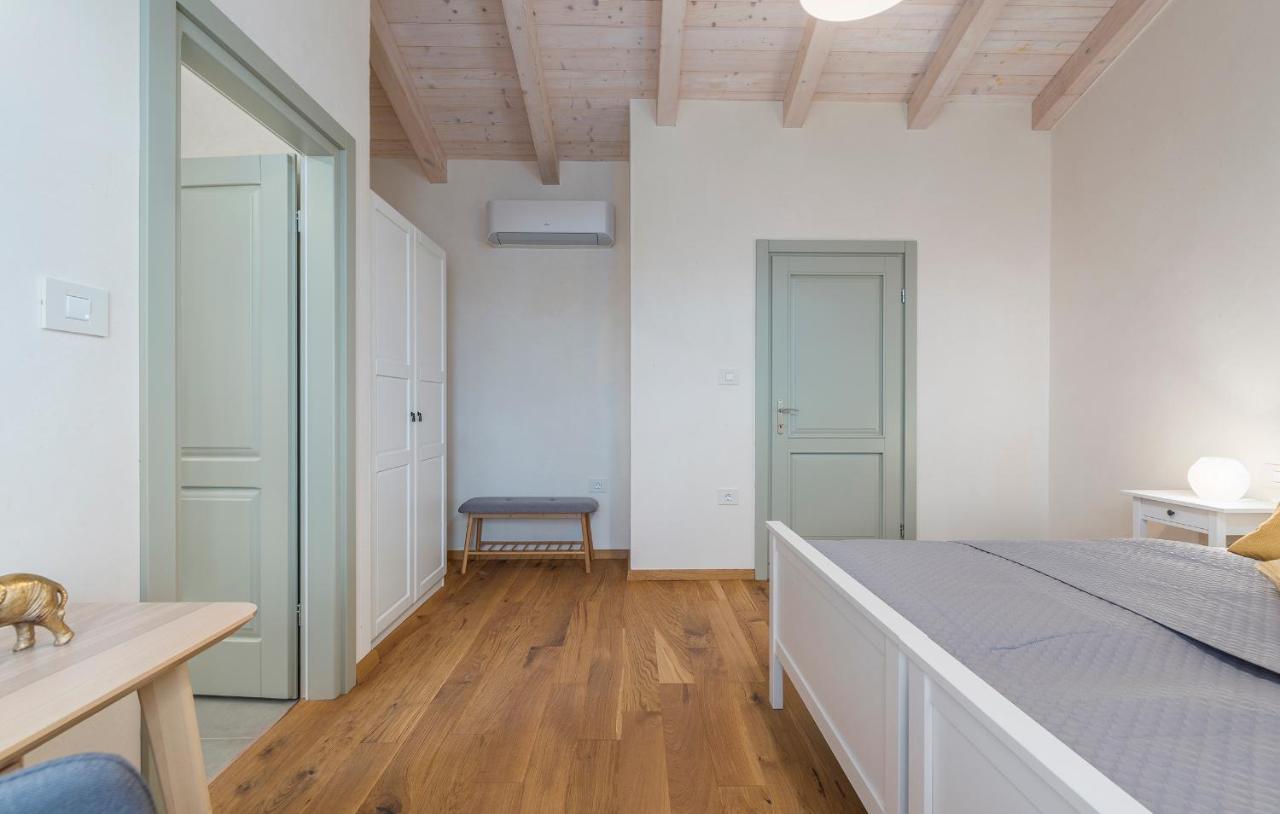 Villa-Osmium Smoljanci Εξωτερικό φωτογραφία
