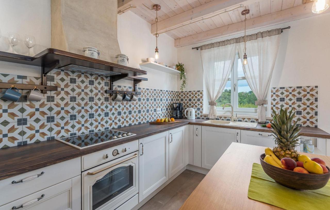 Villa-Osmium Smoljanci Εξωτερικό φωτογραφία