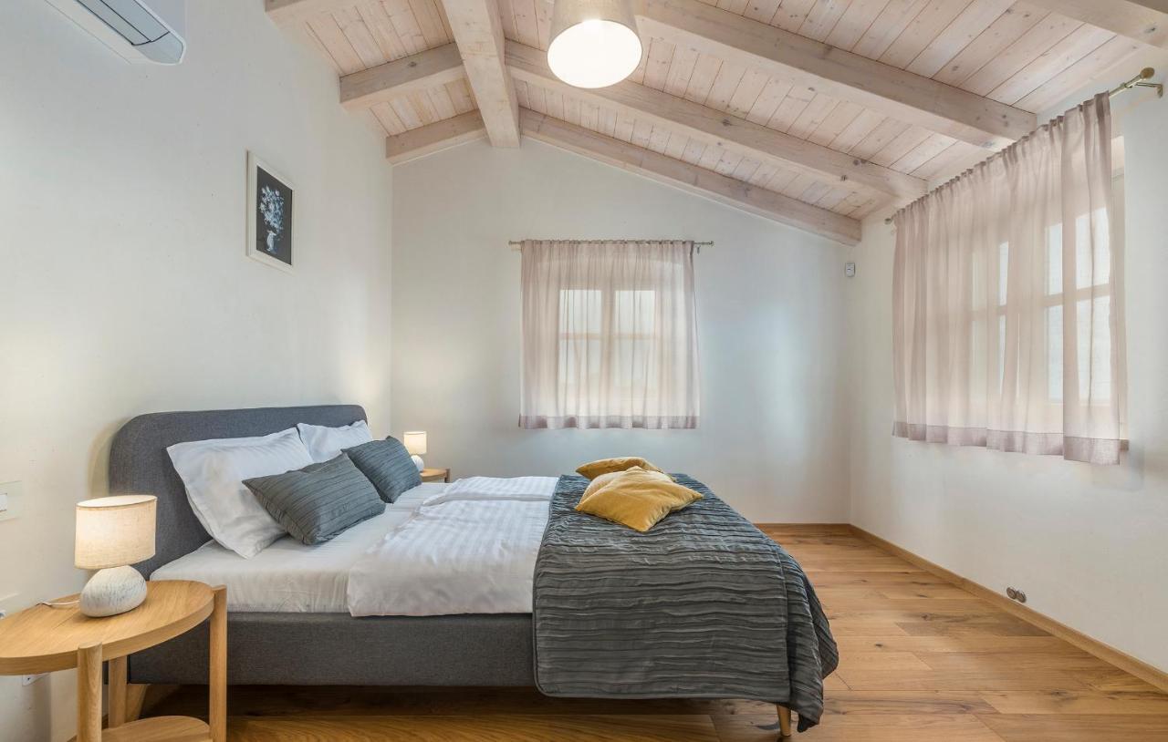 Villa-Osmium Smoljanci Εξωτερικό φωτογραφία